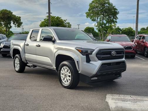 2025 Toyota Tacoma SR