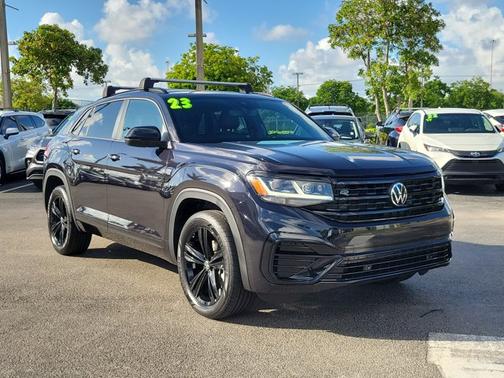 2023 Volkswagen Atlas Cross Sport 2.0T SEL R-Line Black