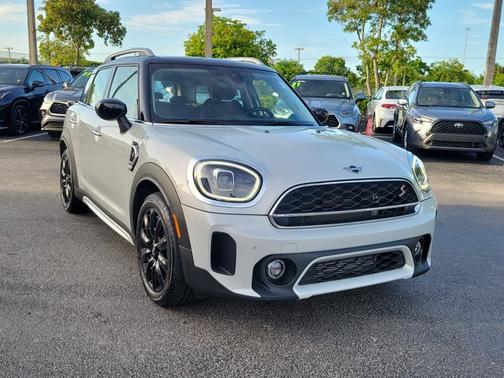 2023 MINI Countryman Cooper S