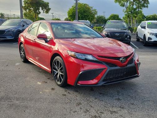 2024 Toyota Camry SE