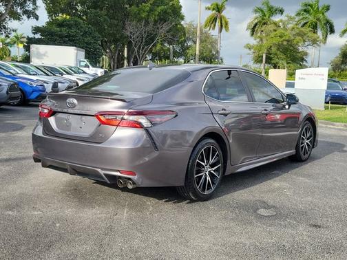 2023 Toyota Camry SE