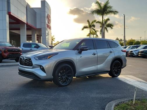 2023 Toyota Highlander L