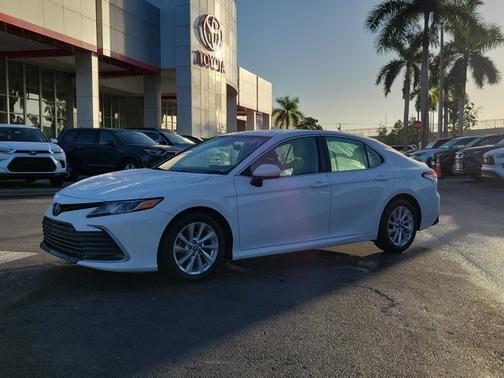 2023 Toyota Camry LE