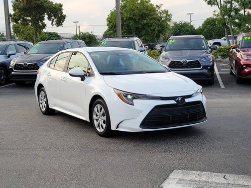 2024 Toyota Corolla LE