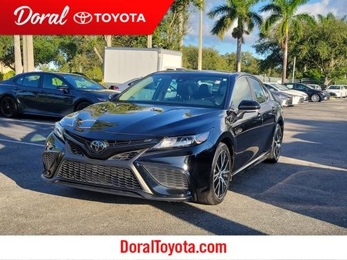 2024 Toyota Camry SE