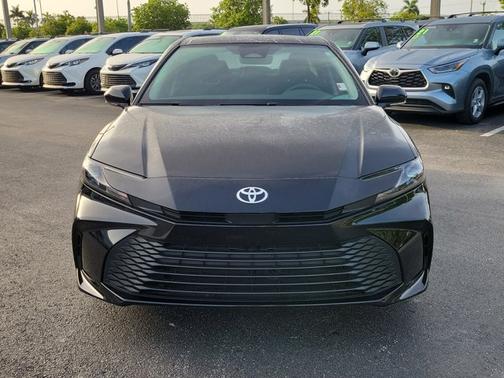 2025 Toyota Camry XLE