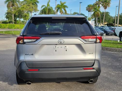 Silver Sky Metallic 2023 Toyota RAV4 XLE