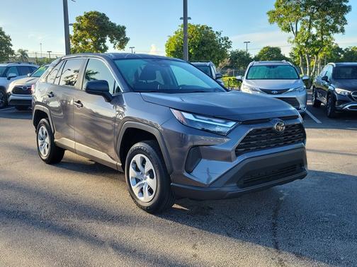 2024 Toyota RAV4 LE