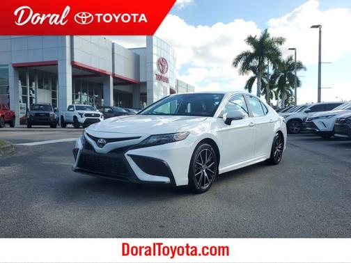 2024 Toyota Camry SE