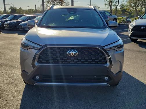 2023 Toyota Corolla Cross XLE