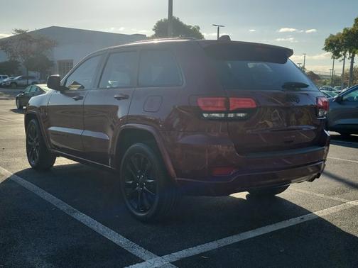 2019 Jeep Grand Cherokee Altitude