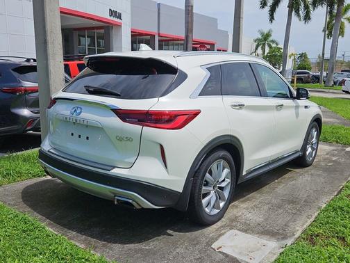 2019 INFINITI QX50 LUXE