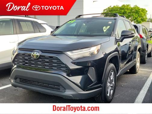 2022 Toyota RAV4 XLE