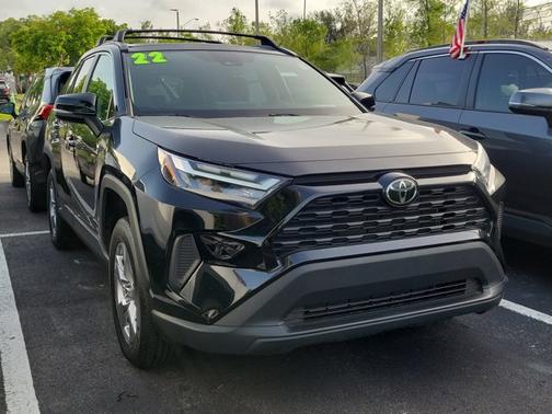 2022 Toyota RAV4 XLE