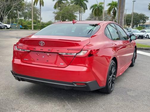 2025 Toyota Camry SE