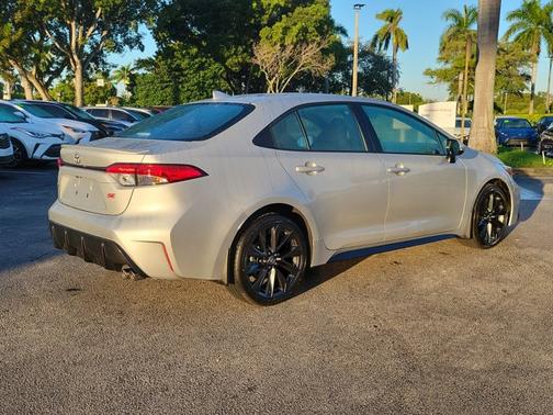2025 Toyota Corolla SE