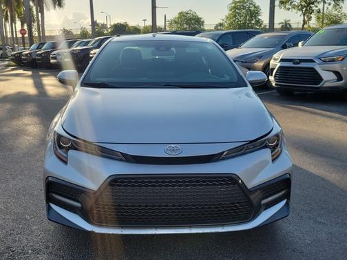 Silver 2022 Toyota Corolla SE