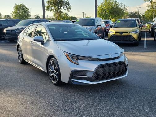 Silver 2022 Toyota Corolla SE