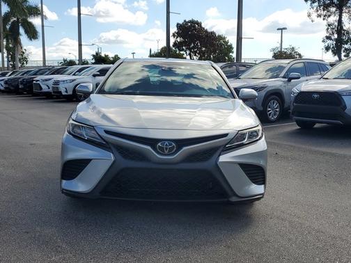 2019 Toyota Camry SE