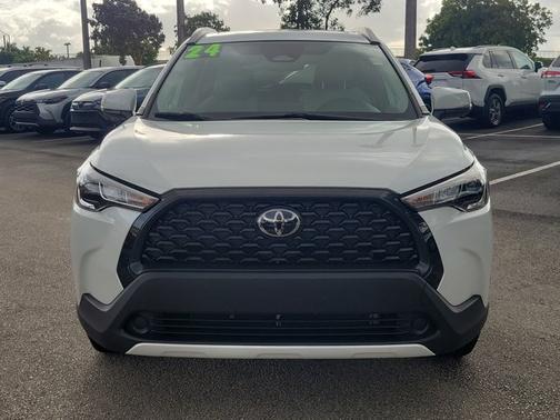 2024 Toyota Corolla Cross LE