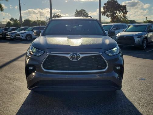 2023 Toyota Highlander LE