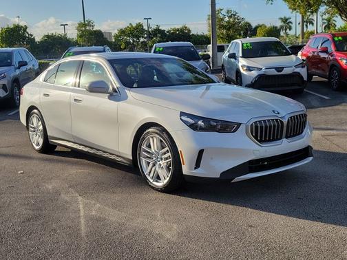 2025 BMW 530 530i