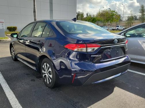 2022 Toyota Corolla Hybrid LE