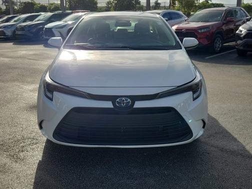 2025 Toyota Corolla Hybrid LE