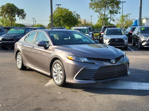 2023 Toyota Camry LE