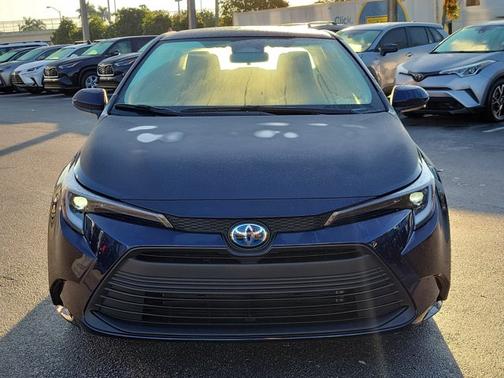 2025 Toyota Corolla Hybrid LE