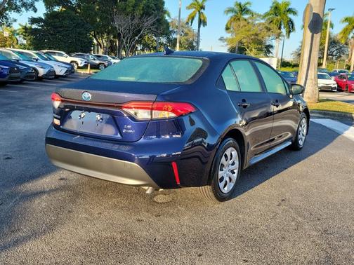 2025 Toyota Corolla Hybrid LE