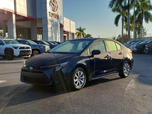 2025 Toyota Corolla Hybrid LE
