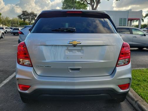 2021 Chevrolet Trax LS