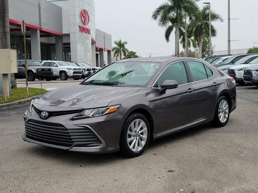 2024 Toyota Camry LE