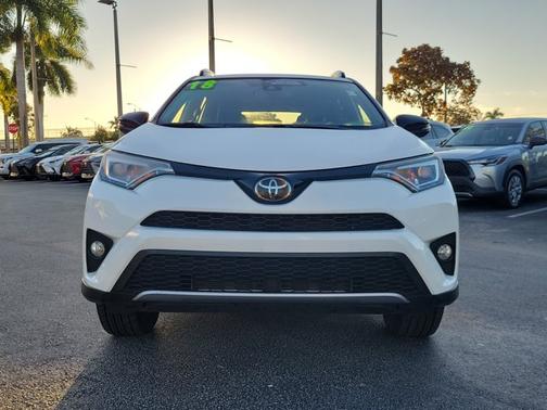 2018 Toyota RAV4 SE