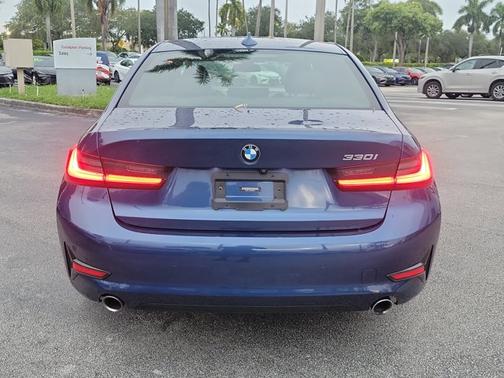 2021 BMW 330 i