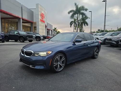 2021 BMW 330 i