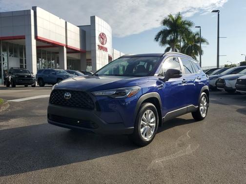 2025 Toyota Corolla Cross LE