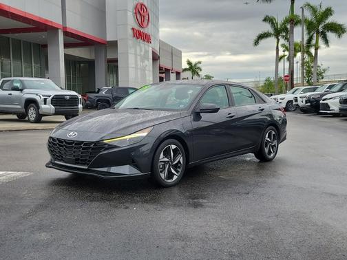 2023 Hyundai ELANTRA SEL