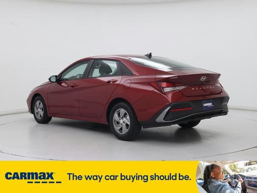 2024 Hyundai ELANTRA SE
