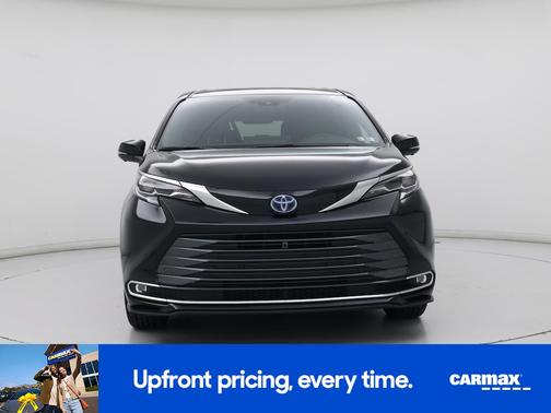 2025 Toyota Sienna Platinum