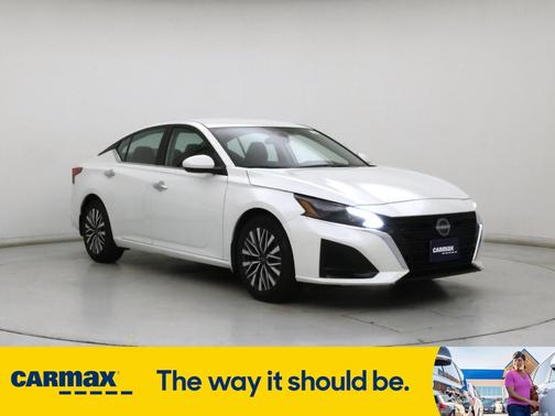 2023 Nissan Altima SV