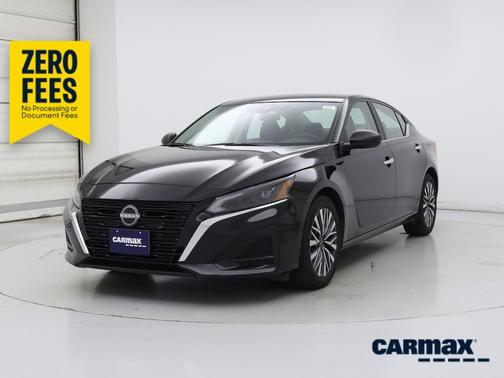 Black 2025 Nissan Altima SV