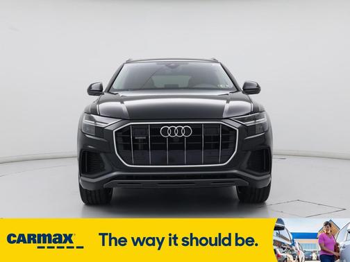 2022 Audi Q8 Premium Plus