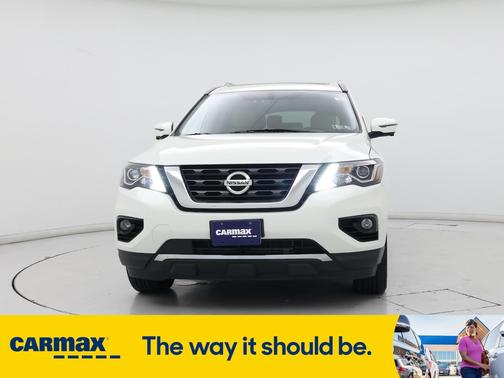 2017 Nissan Pathfinder Platinum