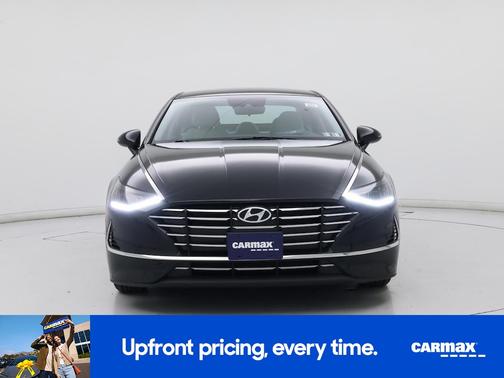 2022 Hyundai SONATA SE