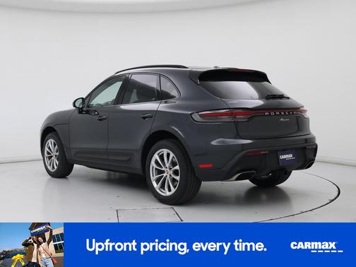 2022 Porsche Macan Base (PDK)