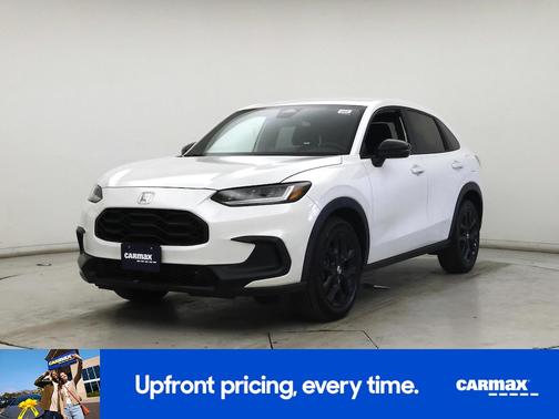 White 2023 Honda HR-V Sport