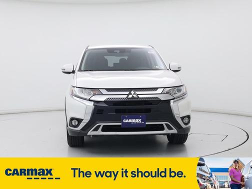 2020 Mitsubishi Outlander SE