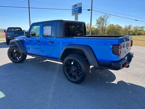 Photo 5 of 32 of 2020 Jeep Gladiator Rubicon